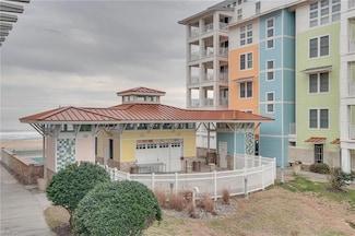 3738 Sandpiper Rd Unit 337B, Virginia Beach, VA 23456