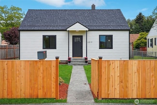 6819 S Prospect St, Tacoma, WA 98409