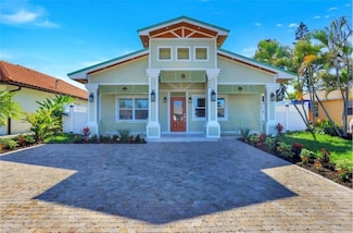648 100th Ave N, Naples, FL 34108