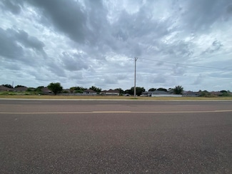 001 Shiloh Dr, Laredo, TX 78045