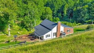 922 Prathers Creek Church Rd, Laurel Springs, NC 28644