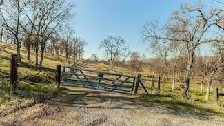 11185 Rusty Spur Ln, Clovis, CA 93619