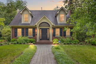 1184 Lakewood Dr, Lexington, KY 40502