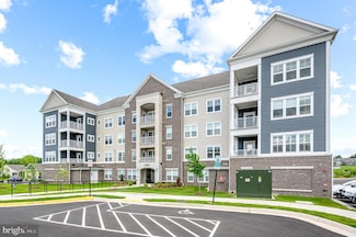 21894 Hawksbill High Cir Unit 103, Sterling, VA 20164