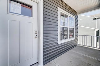160 Oak Valley Ave, Newark, OH 43055