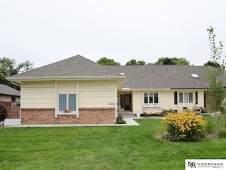 3608 S 74th St, Omaha, NE 68124