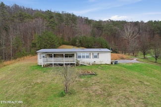 357 Muncey Hollow Ln, Washburn, TN 37888