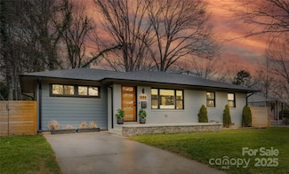 531 Manhasset Rd, Charlotte, NC 28209