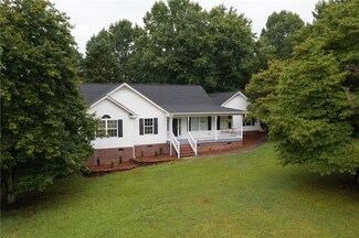 107 Briar Ridge, Liberty, SC 29657