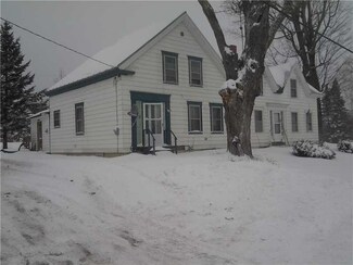 23 S Main St, Athens, ME 04912