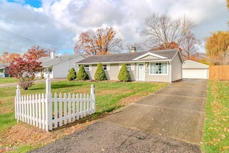 7513 Manor Dr, Mentor On the Lake, OH 44060