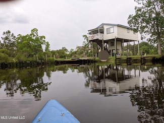 4004 Sailfish St, Bay St. Louis, MS 39520