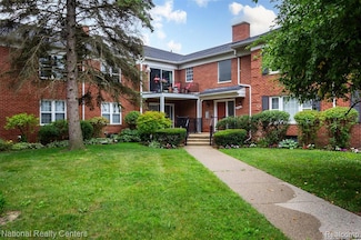 27653 W Rd Unit 111, Farmington Hills, MI 48334
