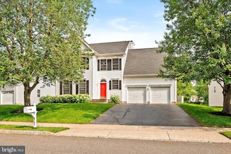 9 Hedgecroft Dr, Pennington, NJ 08534