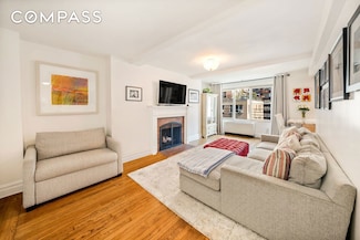 424 E 52nd St Unit 9B, New York, NY 10022