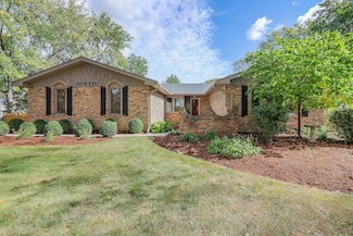 10S721 S Jackson St, Burr Ridge, IL 60527
