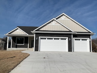 2186 Maple Leaf Ln NE, Owatonna, MN 55060
