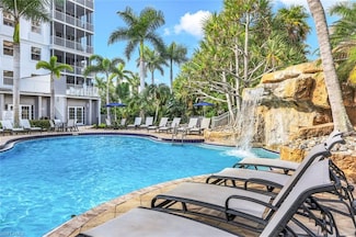 470 Launch Cir Unit 604, Naples, FL 34108