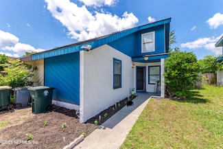 740 Trekker St, Jacksonville, FL 32216