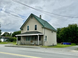 43 Market St, Fort Kent, ME 04743