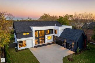715 Alice Dr, Northbrook, IL 60062