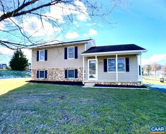 147 Buckboard Rd, Waynesboro, VA 22980