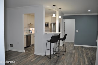704 Violet Ln, Jackson, NJ 08527