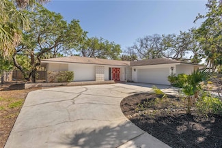 717 Treasure Boat Way, Sarasota, FL 34242