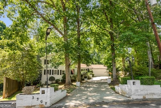 3307 Pointe Bleue Ct, Decatur, GA 30034