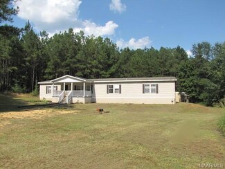 68 Wilson Rd, Highland Home, AL 36041