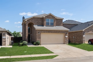 8917 Tenderfoot Ln, Aubrey, TX 76227