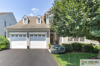 118 Andover Dr, Kendall Park, NJ 08824
