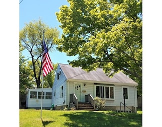 39 Sunrise Dr, North Weymouth, MA 02191