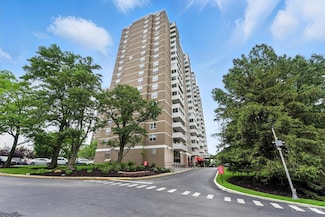 2444 Madison Rd, Cincinnati, OH 45208