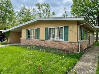 311 Seneca St, Park Forest, IL 60466
