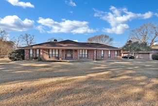 6090 Dorchester Cir, Keithville, LA 71047