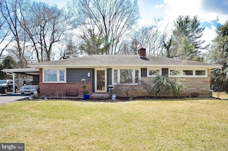 18713 Briarwood Dr, Hagerstown, MD 21742