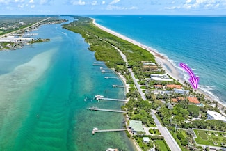 613 S Beach Rd, Jupiter, FL 33469