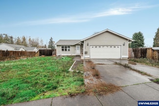 1780 Grape Ct, Sweet Home, OR 97386