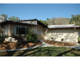 12132 Bakman Ct, Lakeside, CA 92040