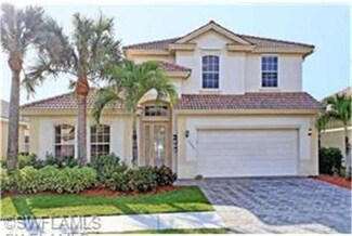 15887 Delaplata Ln, Naples, FL 34110