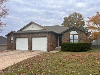 1219 E Yuma St, Joplin, MO 64801