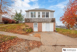 608 S 8th St, Plattsmouth, NE 68048