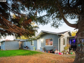 521 Walnut St, Independence, OR 97351