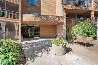 3320 Louisiana Ave S Unit 310, Saint Louis Park, MN 55426