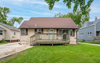 1452 55th St, Des Moines, IA 50311