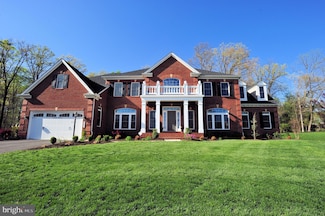 5301 Woodland Estates Way, Springfield, VA 22151