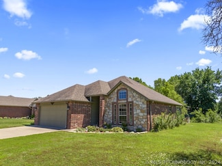 312 Austin Ave, Kiefer, OK 74041