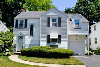 69 Stonecliff Dr, Rochester, NY 14616