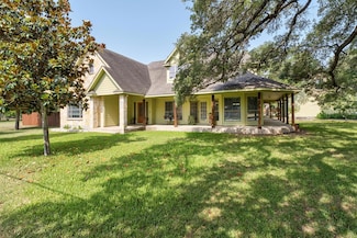 400 S Sledge St, Kyle, TX 78640